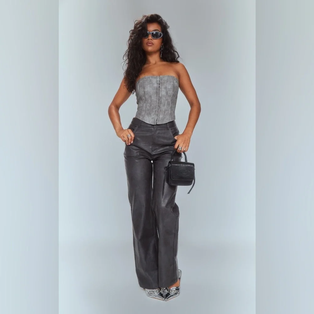 Pretty Little Thing Washed Black Faux Leather Straight Leg Trousers US 10 New - Picture 4 of 11